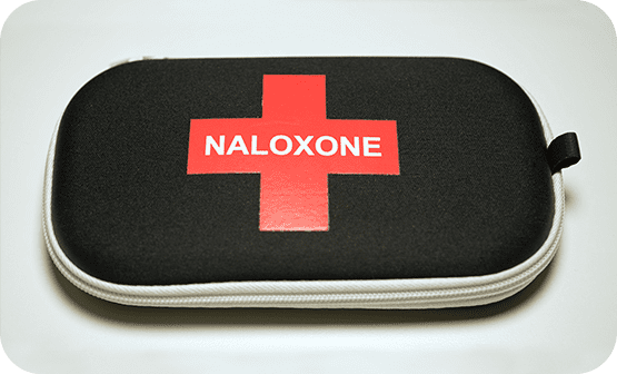 Naloxone kit